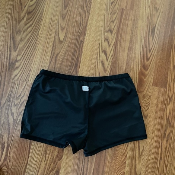 Cupshe Swim Wear Top And Bottom. - Picture 7 of 11